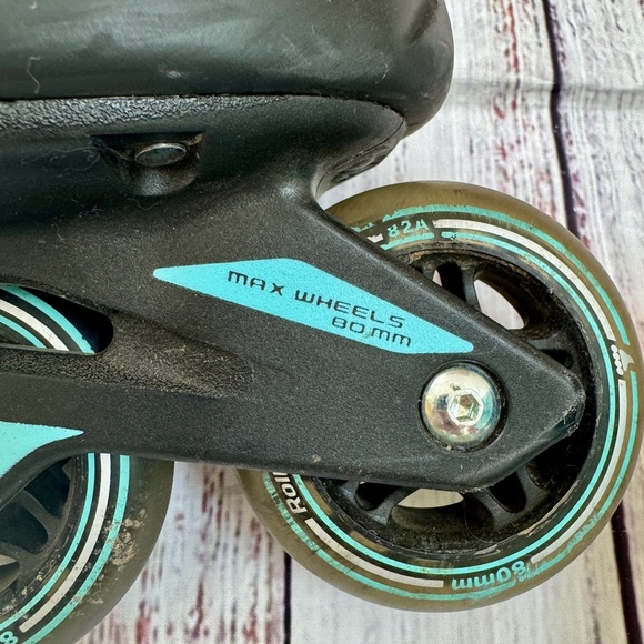 Rollerblade Zetrablade Women's Inline Skate, Size 10, Black and Light Blue EUC - Picture 6 of 7